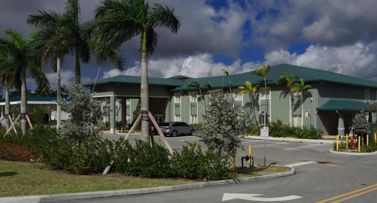 Pioneer Inn West Palm Beach Exterior photo